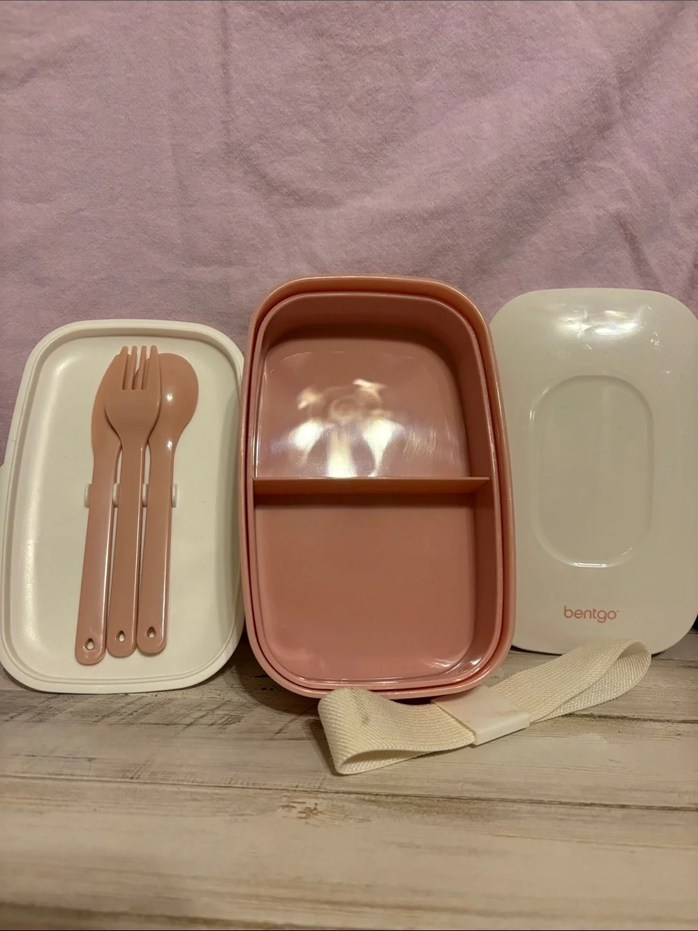 NEW. Stackable Bento Lunch Box Set in Blush Pink and 3 Stainless Steel Mira bowl